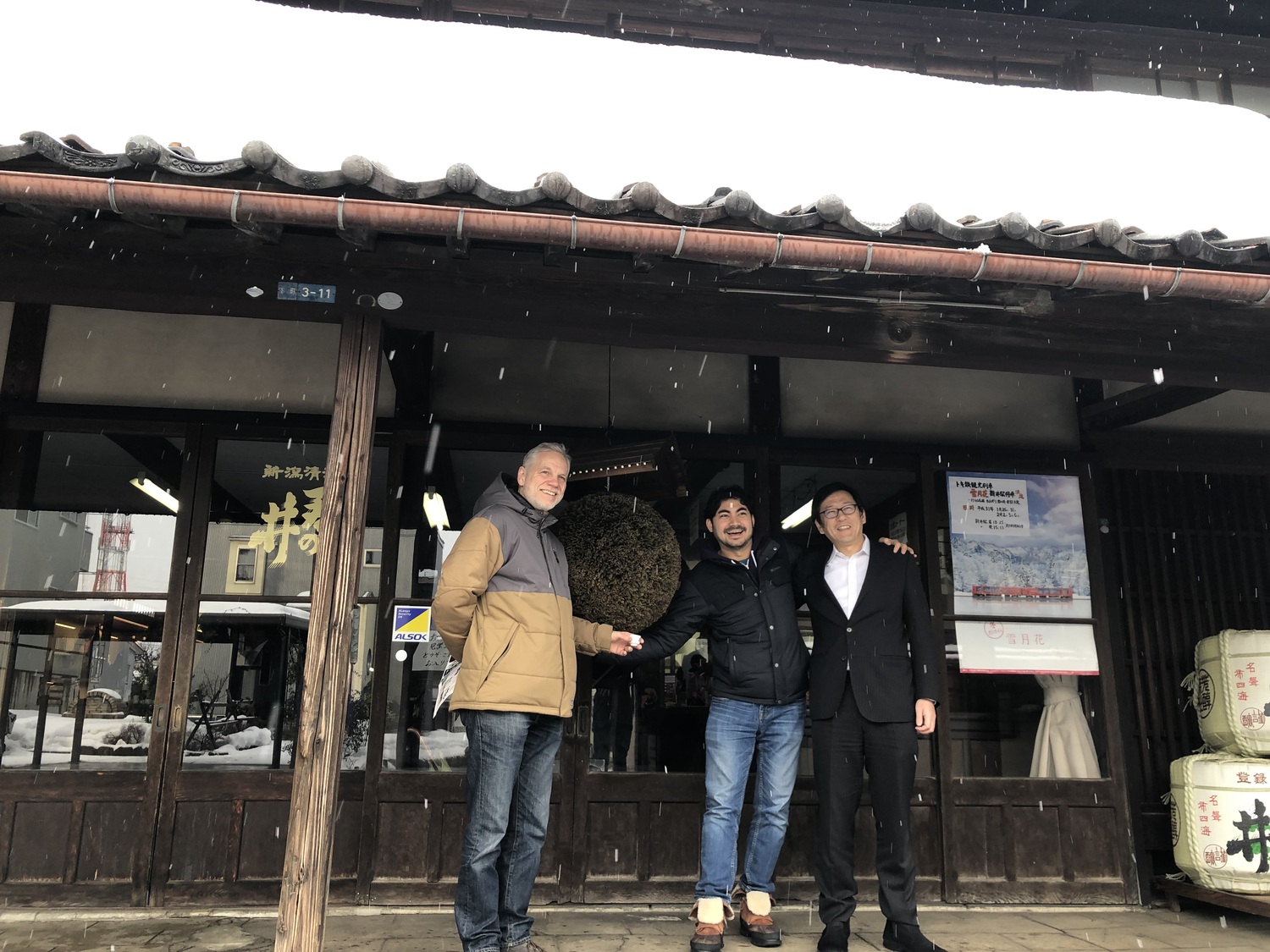 Sen's owner Jesse Matsuoka, left, and Wölffer winemaker Roman Roth, right during their 2019 trip to Japan. Kiminoi brewery