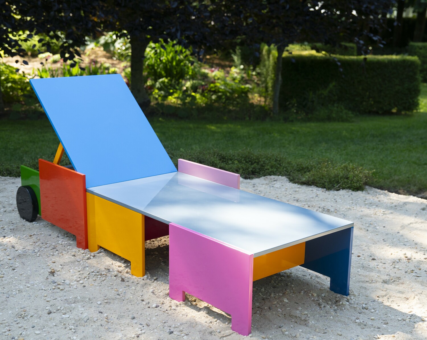 Liam Gillick, fabricated by Jorge Pardo, 